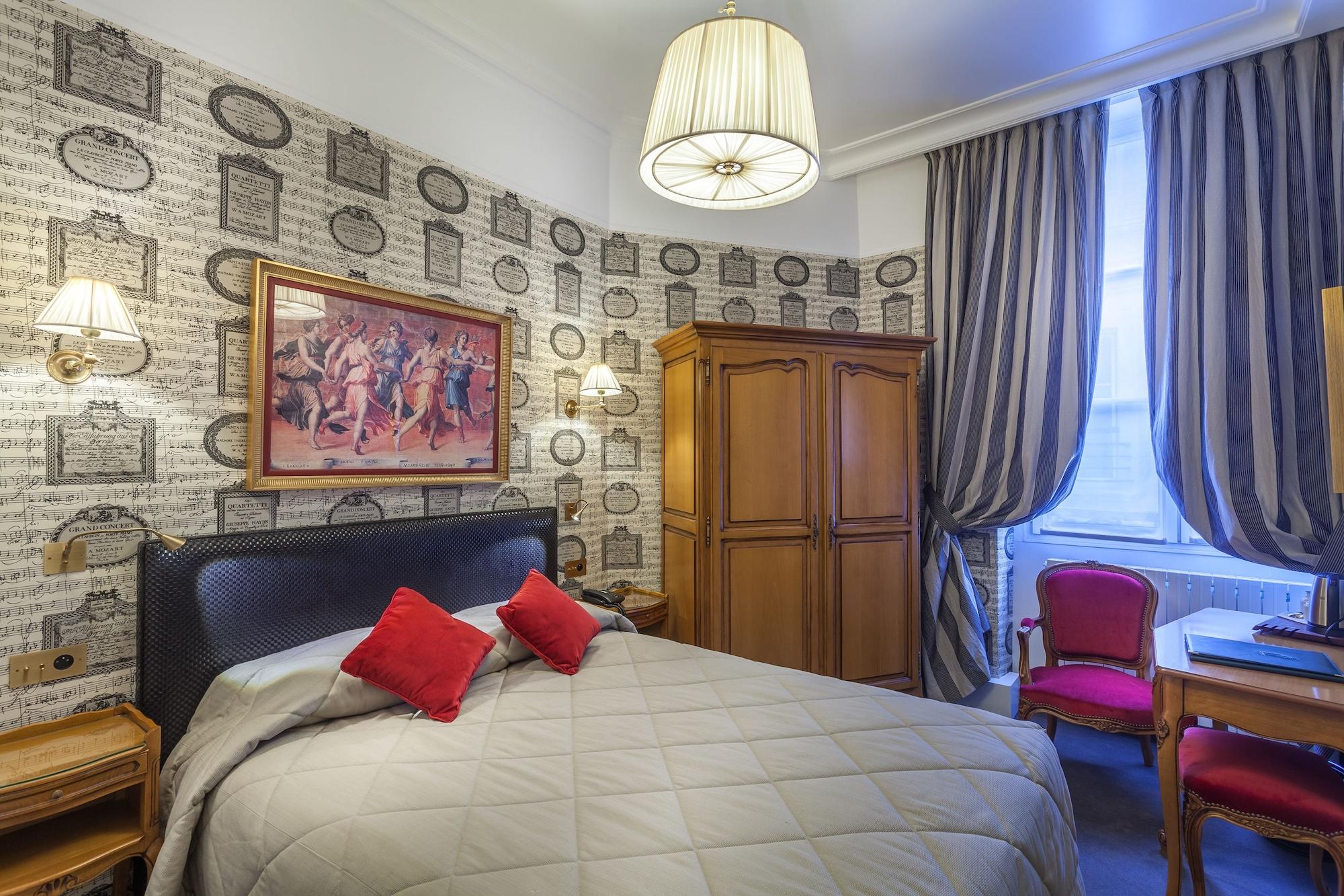 Grand De L'univers Saint-germain Hotel París